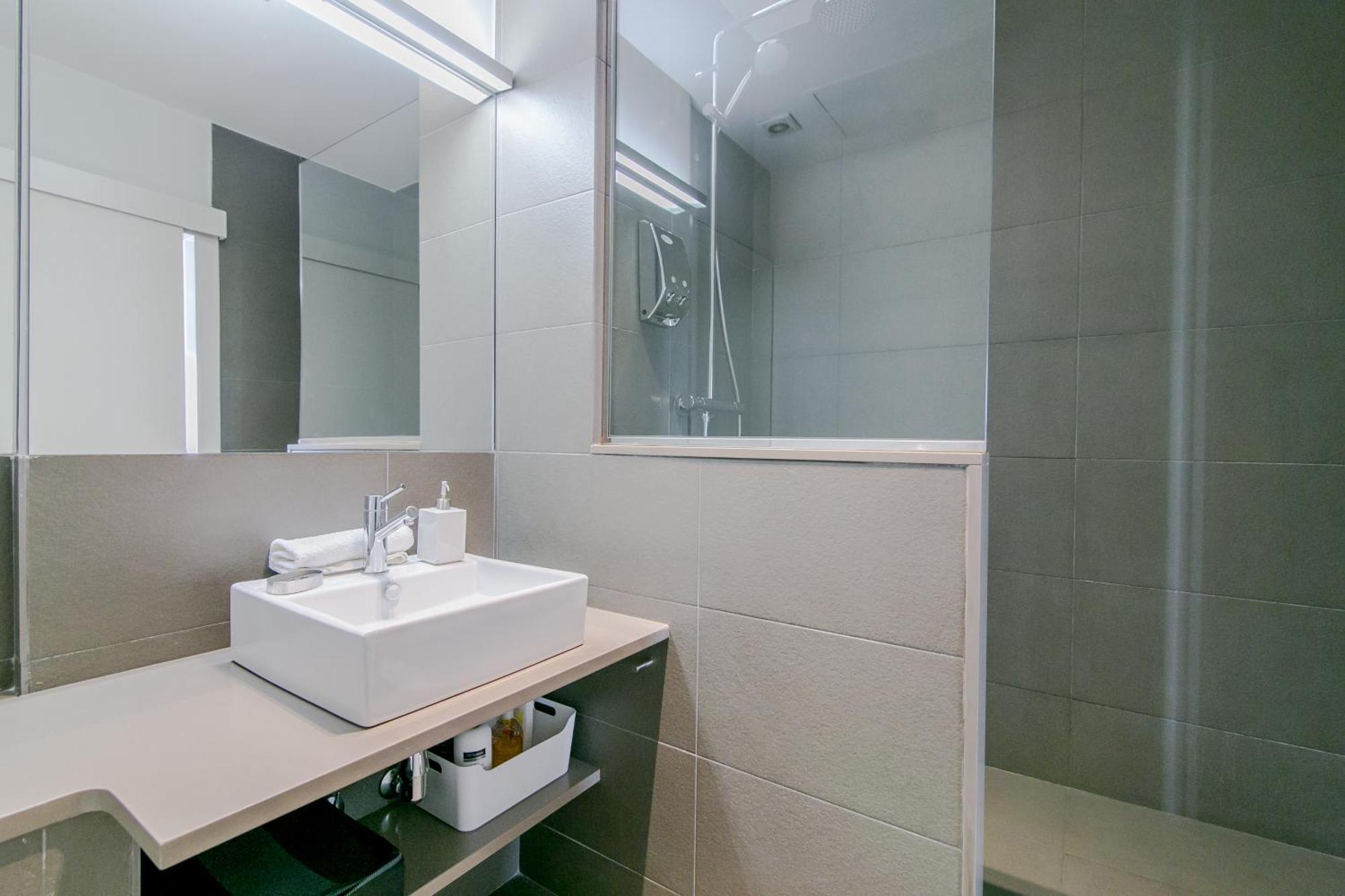 Deco Apartments Barcelona-Diagonal מראה חיצוני תמונה